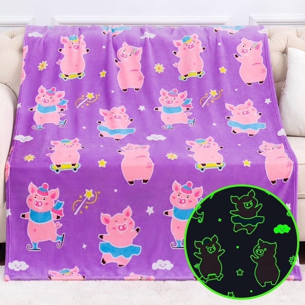 🐽 New! Glow in the Dark Piggy Throw Blanket